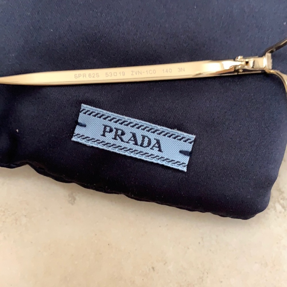 Authentic Prada sunglasses - Picture 7 of 8